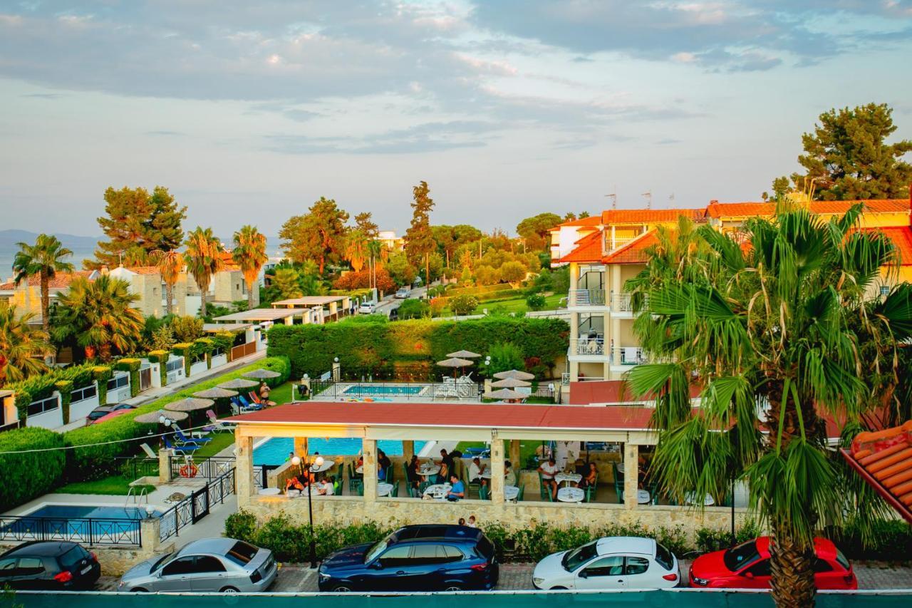 Golden Residence Family Resort 페프코초리 외부 사진