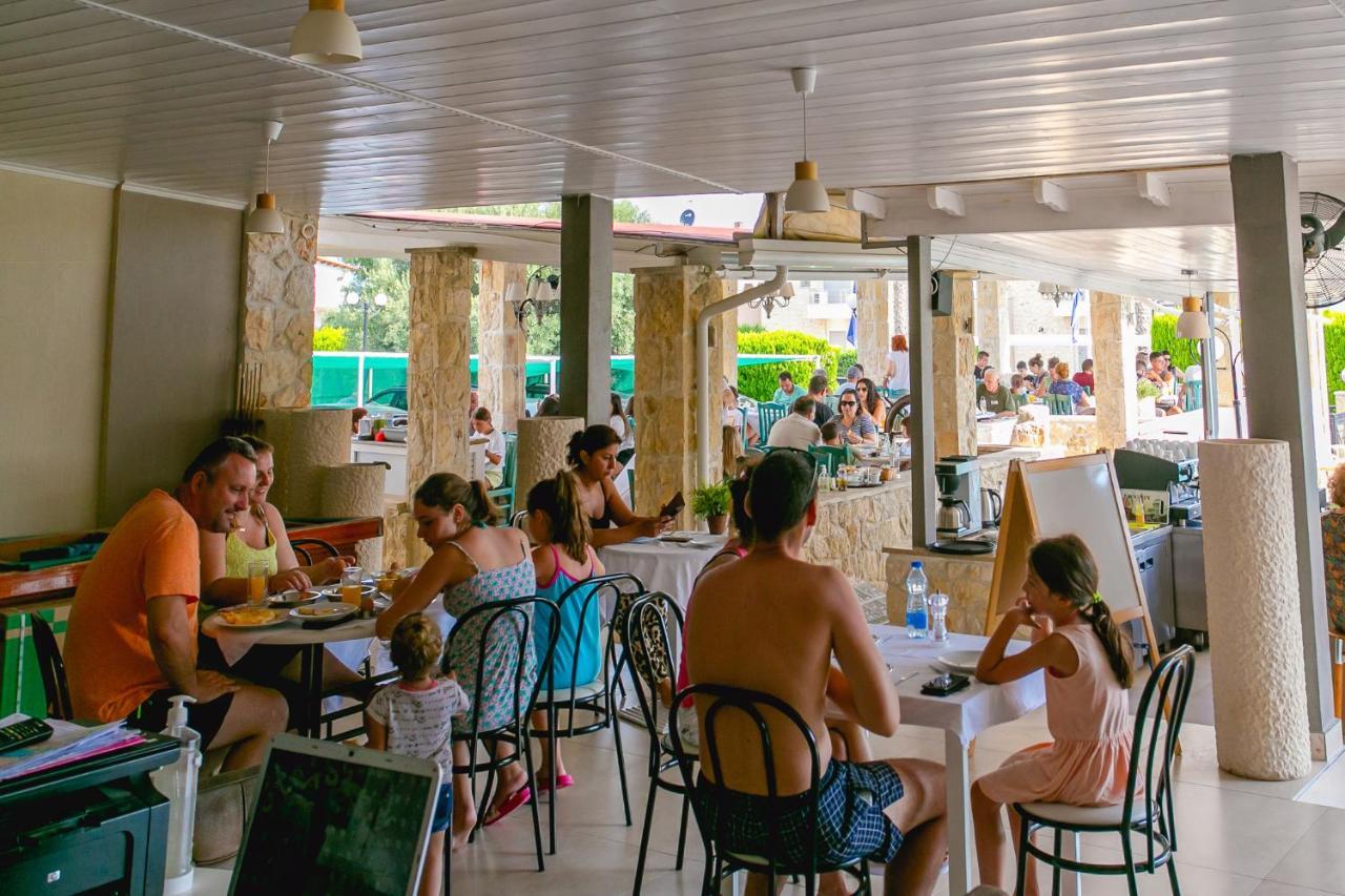 Golden Residence Family Resort 페프코초리 외부 사진