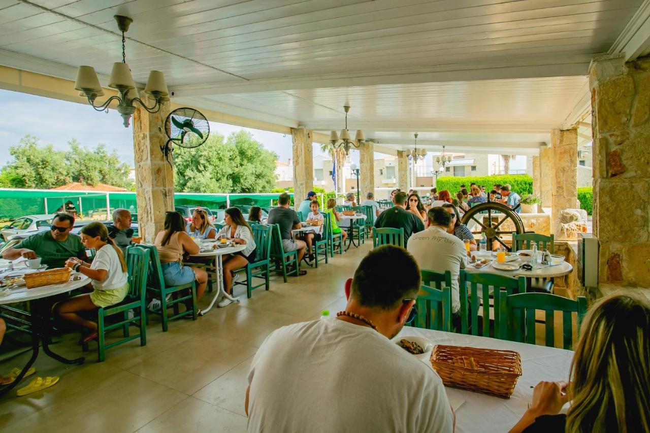 Golden Residence Family Resort 페프코초리 외부 사진