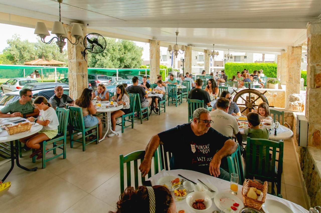 Golden Residence Family Resort 페프코초리 외부 사진