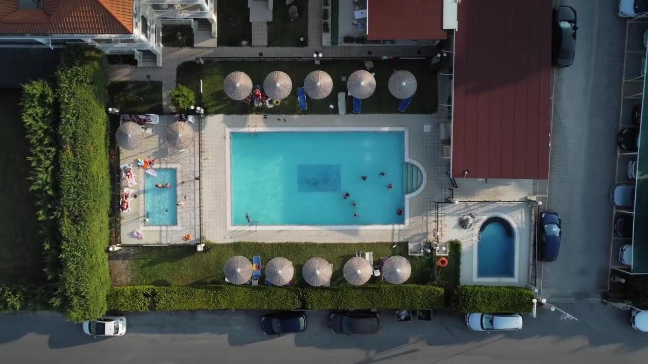 Golden Residence Family Resort 페프코초리 외부 사진