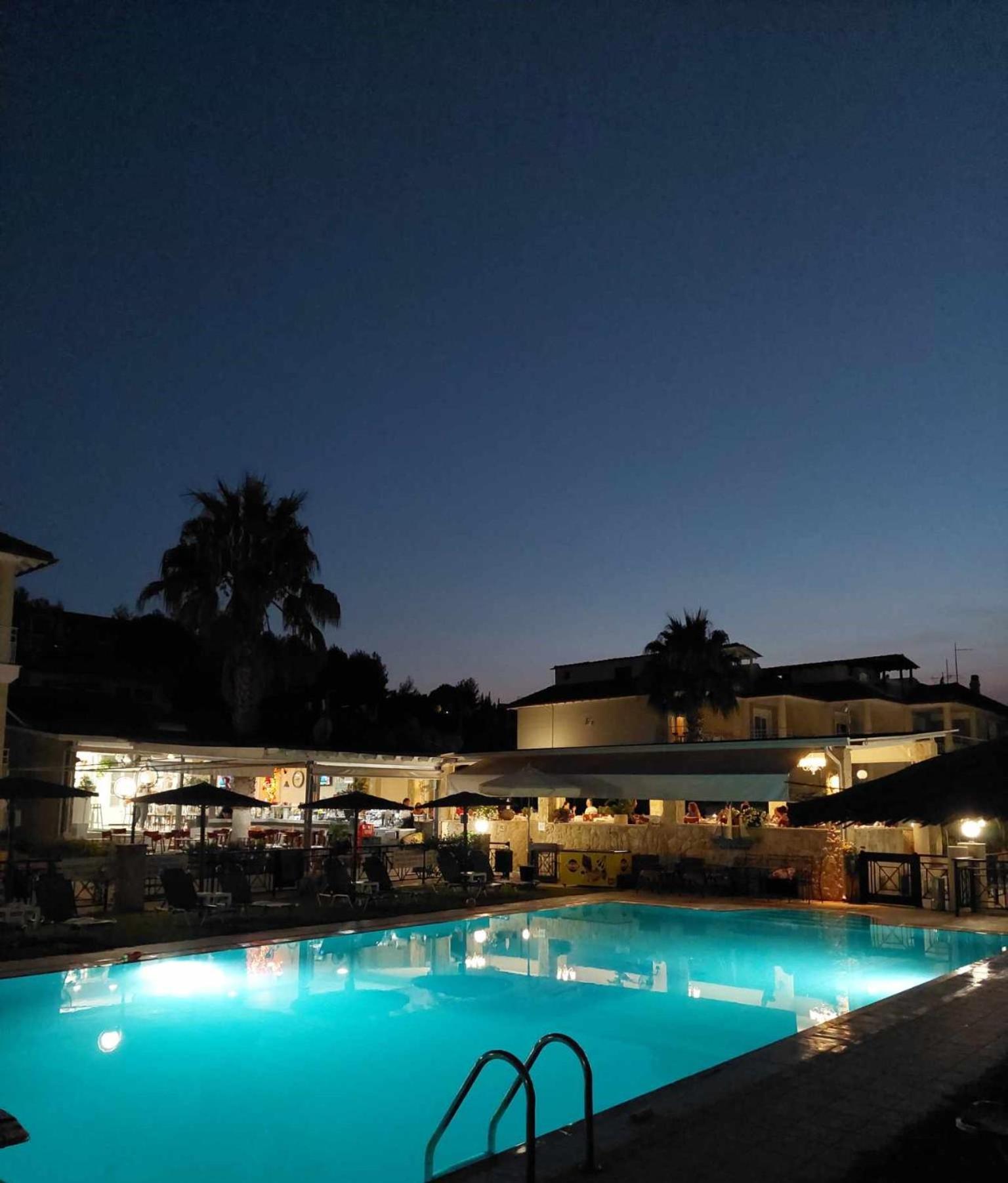 Golden Residence Family Resort 페프코초리 외부 사진